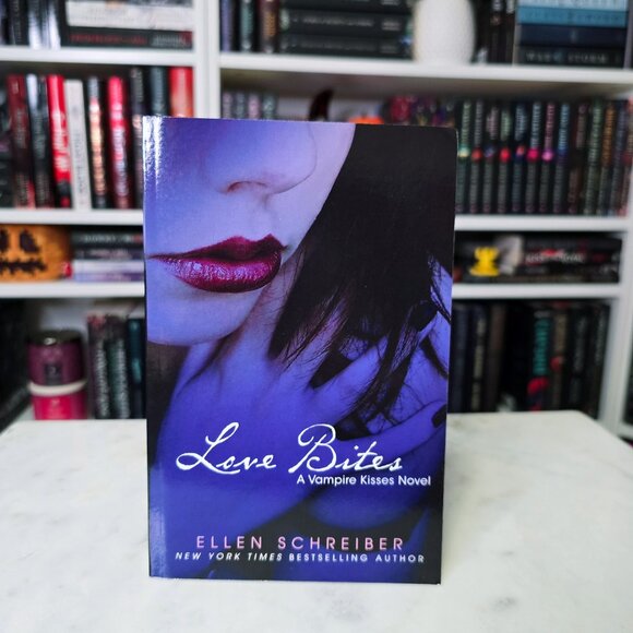 The entire VAMPIRE KISSES Series - Ellen Schreiber (PAPERBACK) - Picture 7 of 9